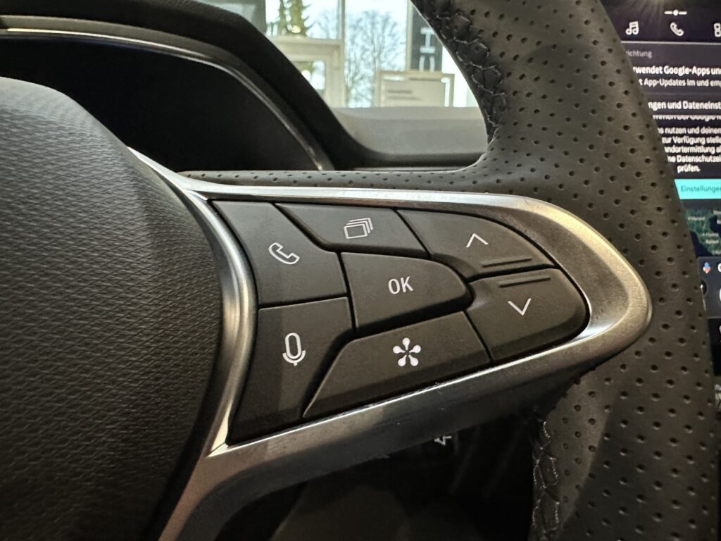 Renault Captur Exposé-Bild 34