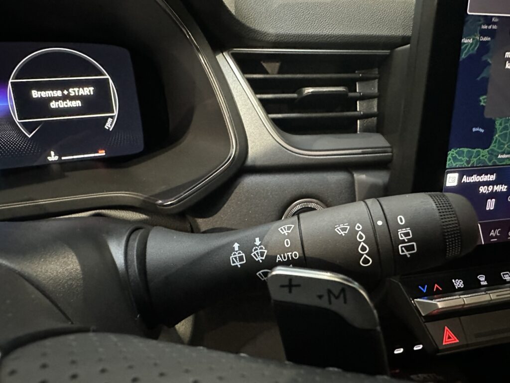 Renault Captur Exposé-Bild 36