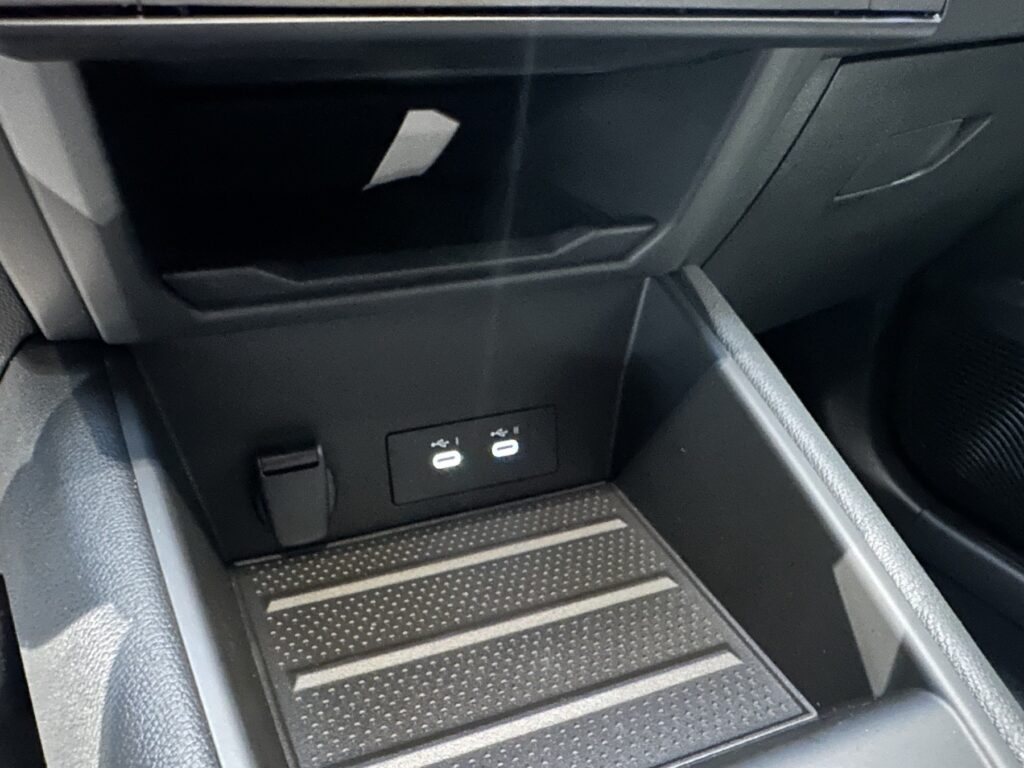 Renault Captur Exposé-Bild 41