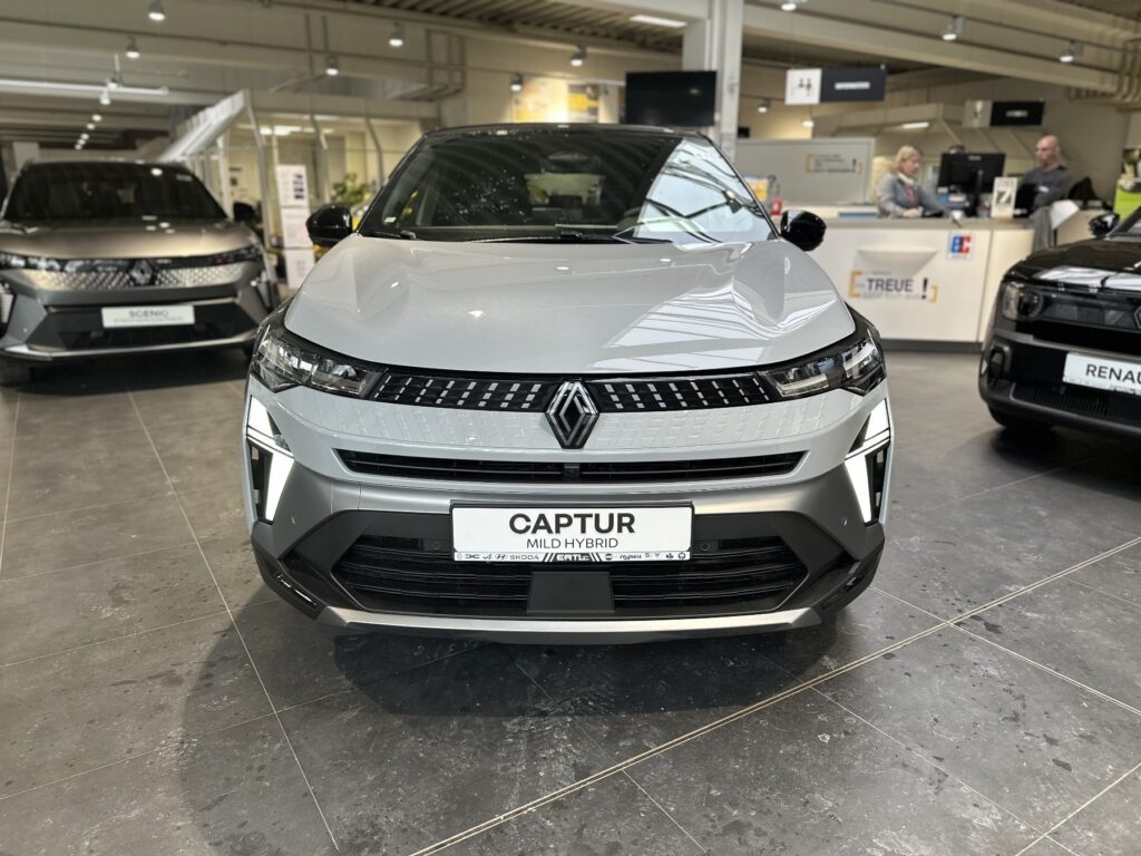 Renault Captur Exposé-Bild 2