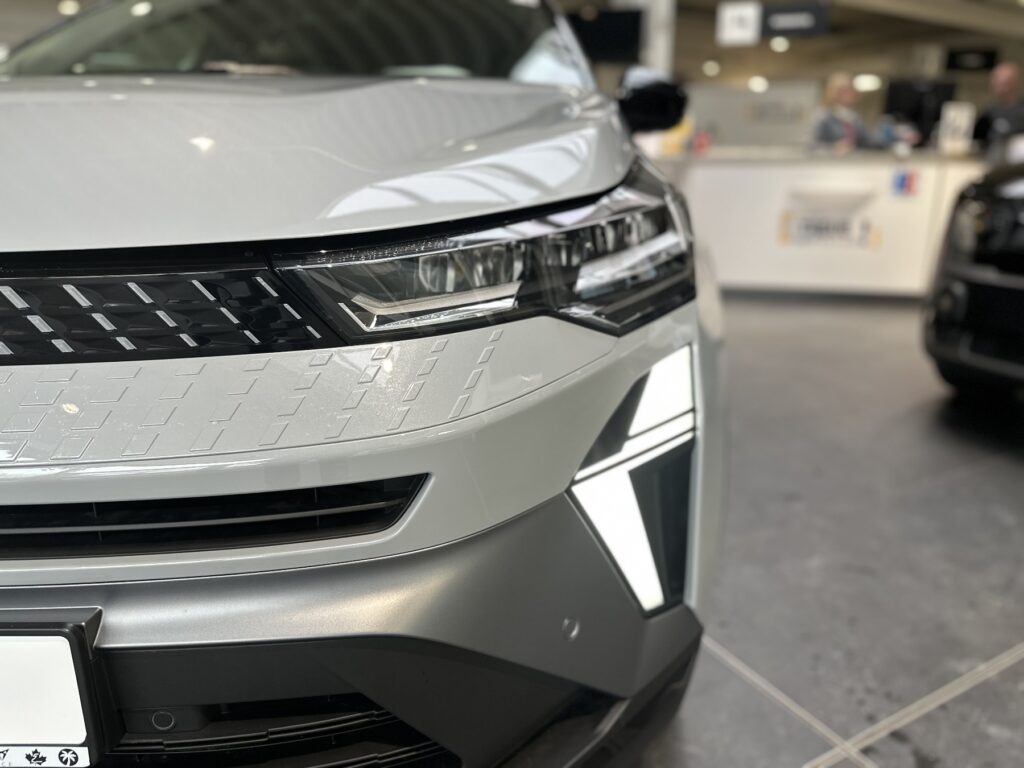 Renault Captur Exposé-Bild 3