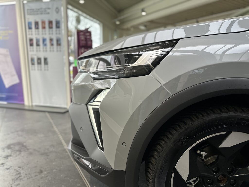 Renault Captur Exposé-Bild 4