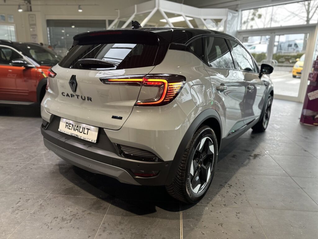 Renault Captur Exposé-Bild 11