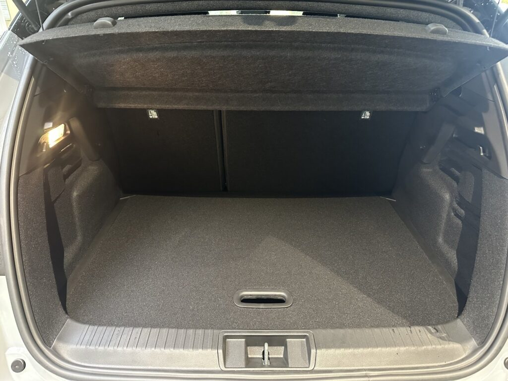 Renault Captur Exposé-Bild 16