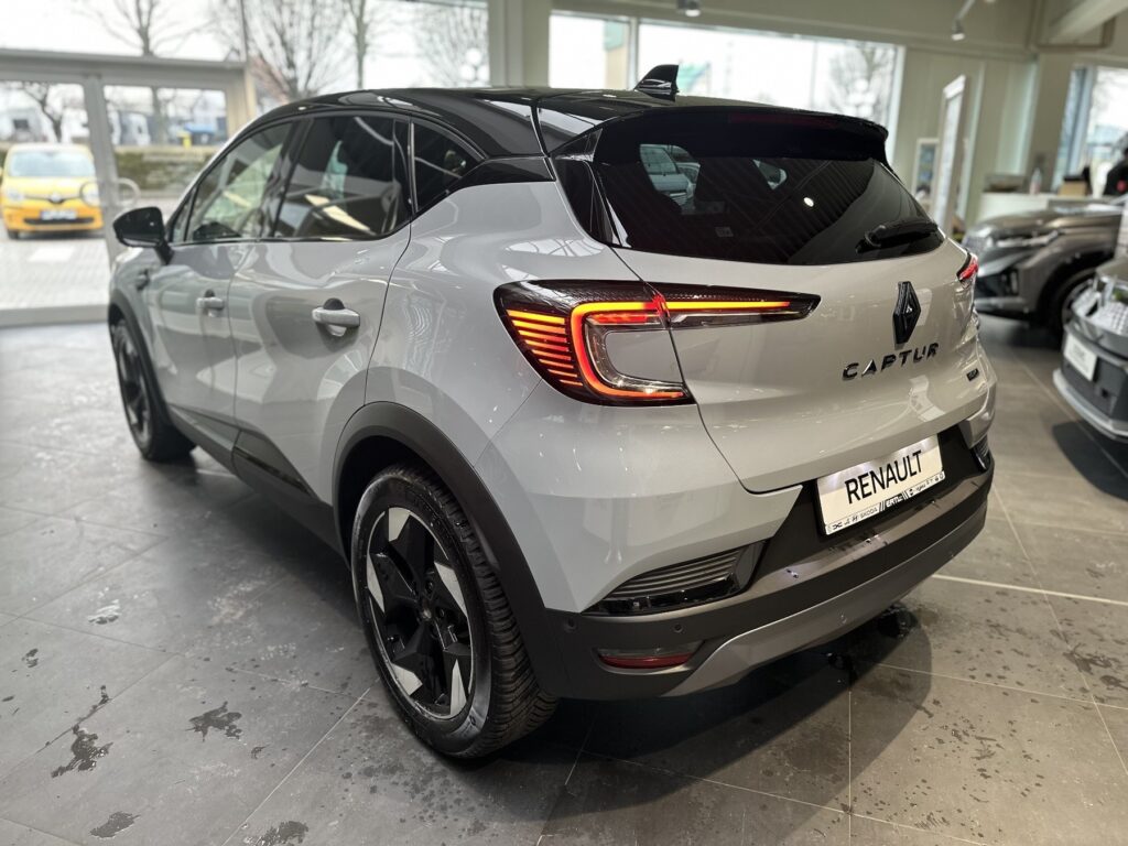 Renault Captur Exposé-Bild 17
