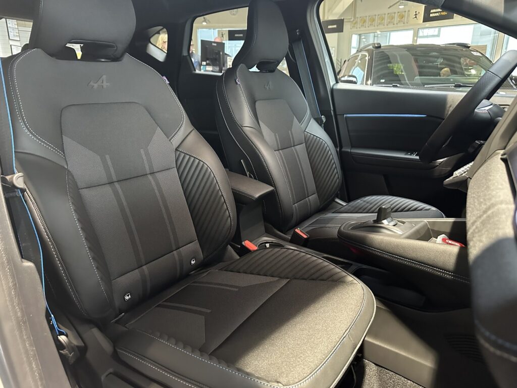 Renault Captur Exposé-Bild 26