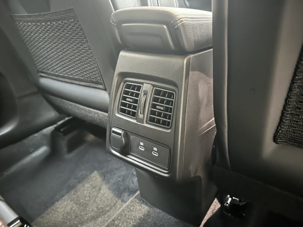 Renault Captur Exposé-Bild 30