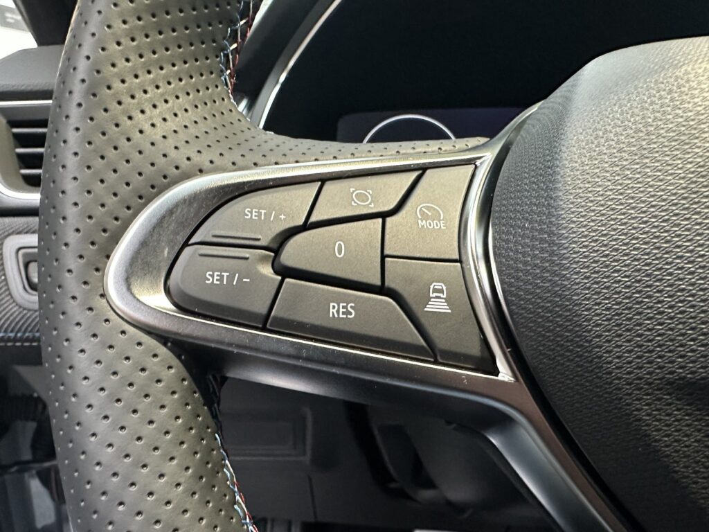 Renault Captur Exposé-Bild 37