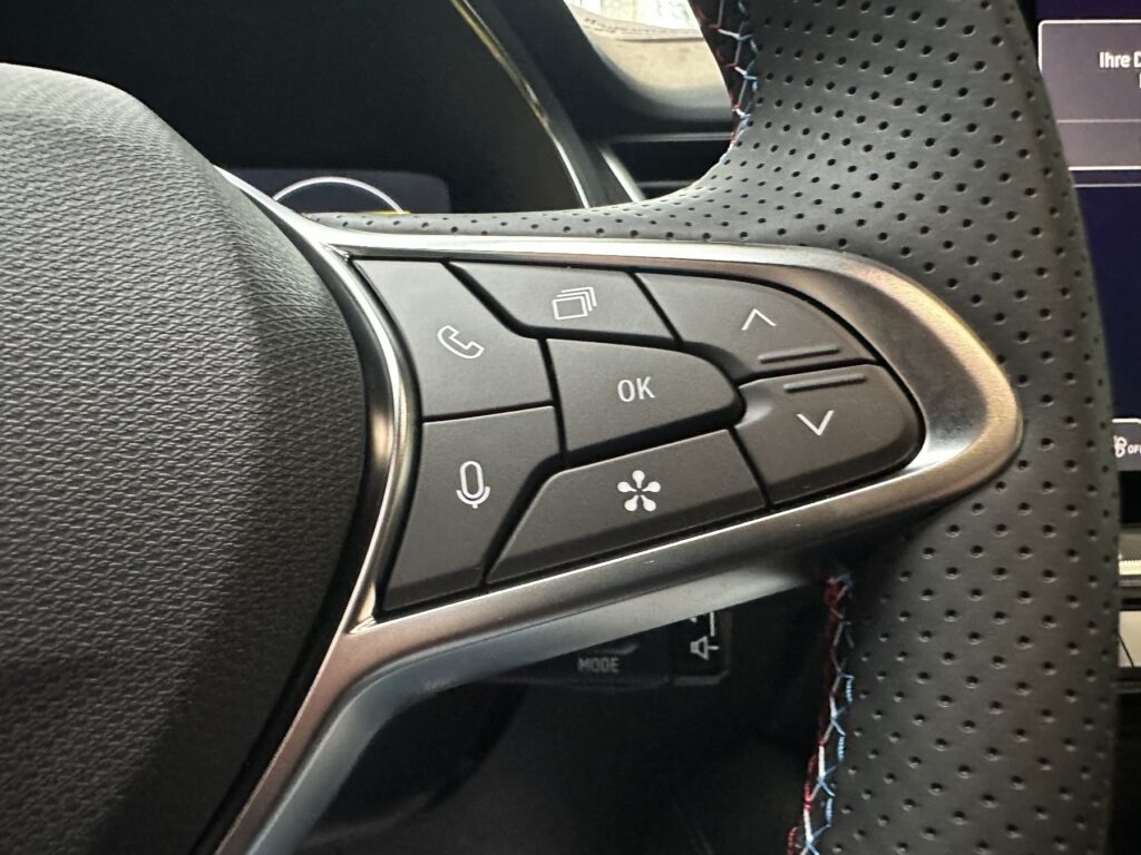 Renault Captur Exposé-Bild 38