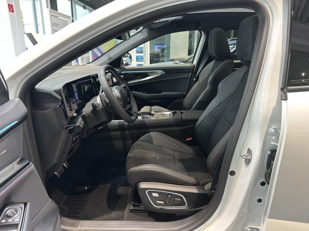 Renault Rafale Exposé-Bild 29