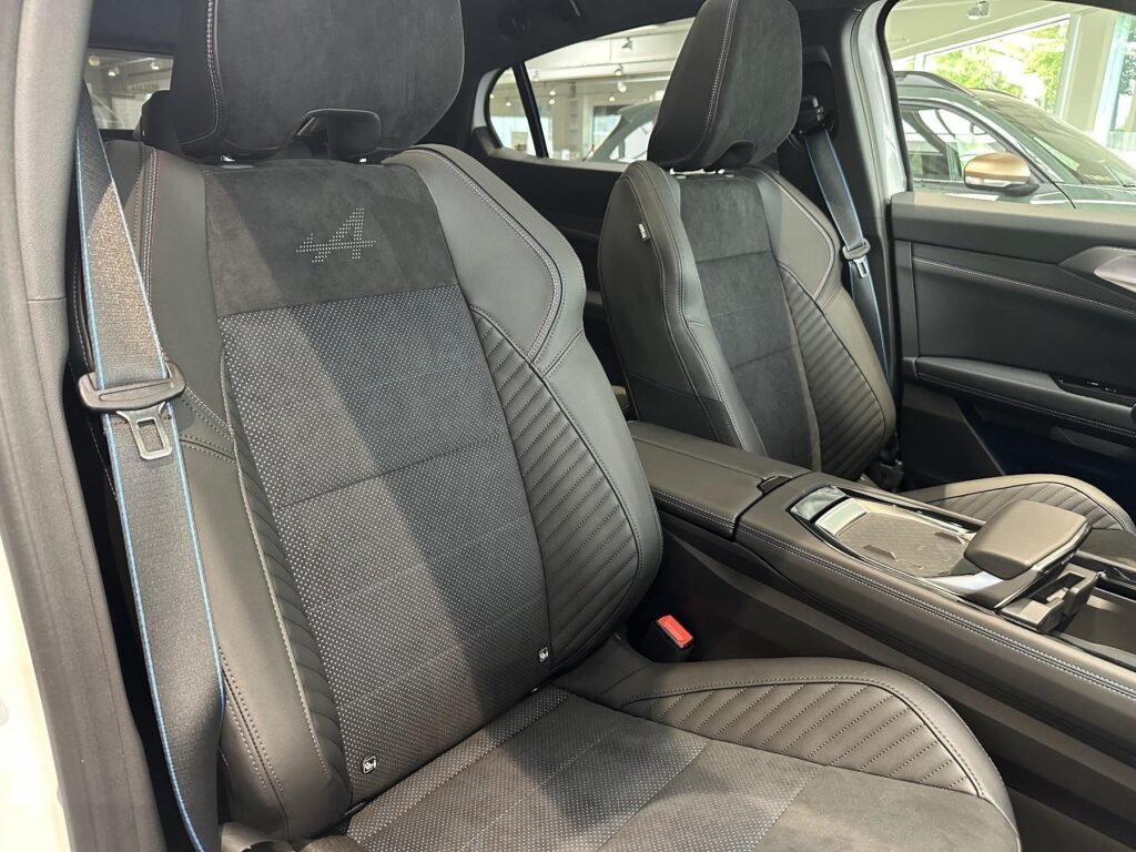 Renault Rafale Exposé-Bild 12