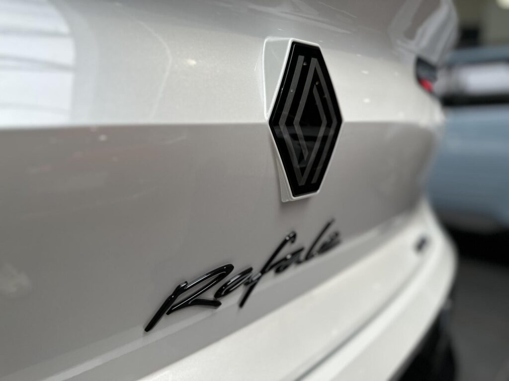 Renault Rafale Exposé-Bild 24