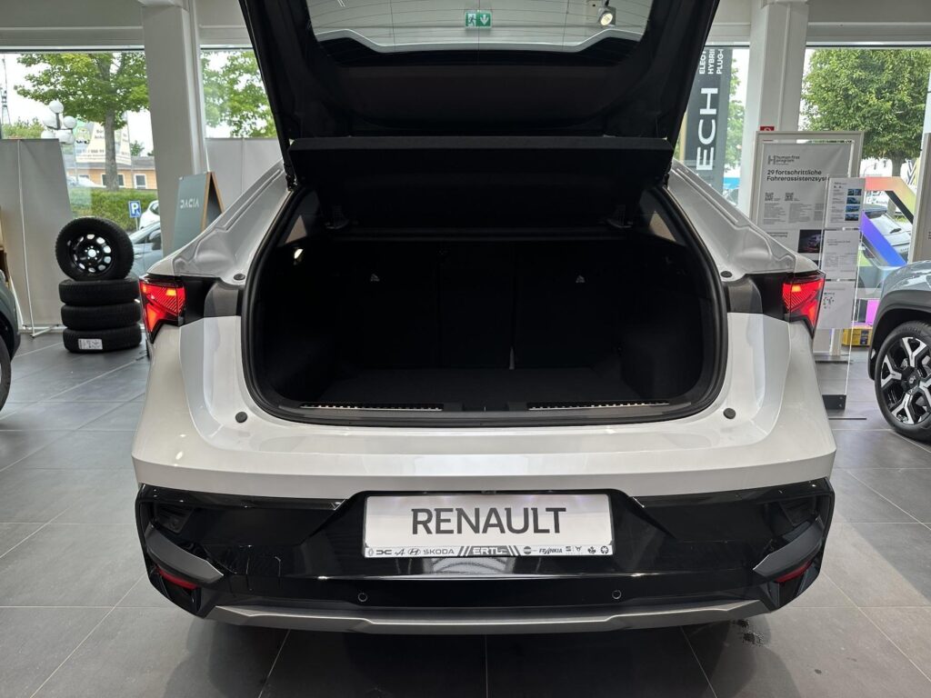 Renault Rafale Exposé-Bild 25