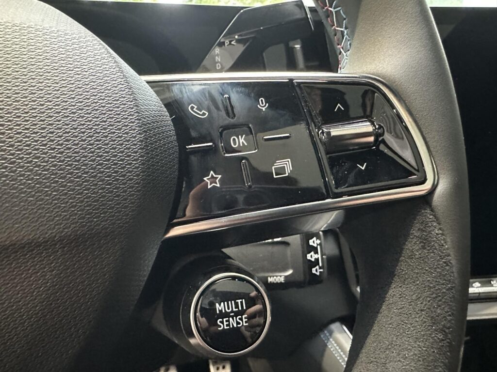 Renault Rafale Exposé-Bild 36