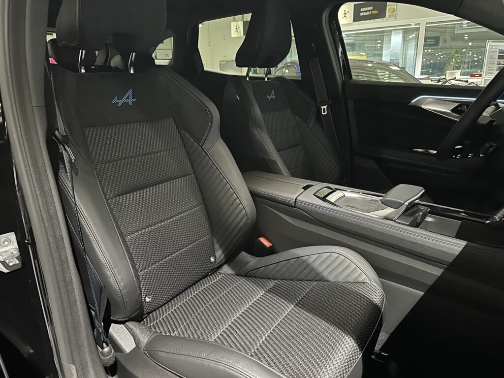 Renault Austral Exposé-Bild 24