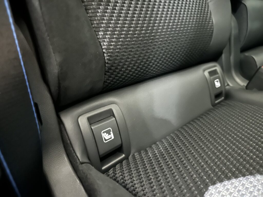 Renault Austral Exposé-Bild 27