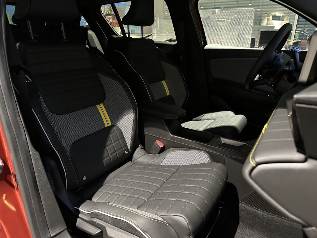 Renault R 4 Exposé-Bild 11