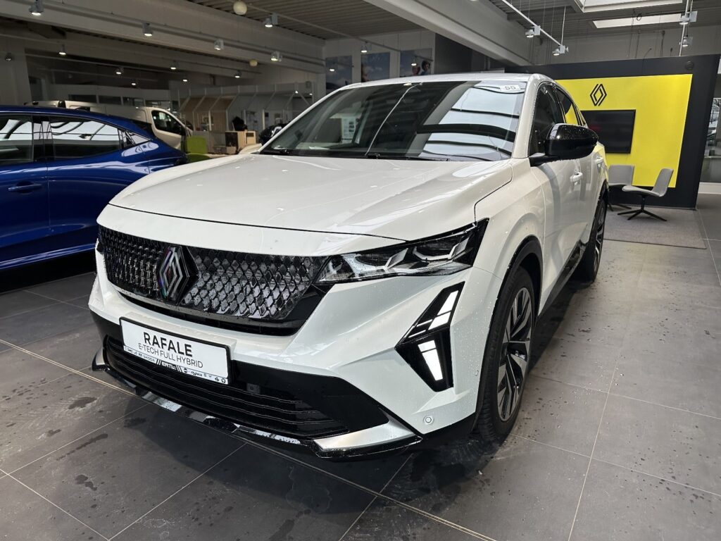 Renault Rafale Exposé-Bild 1