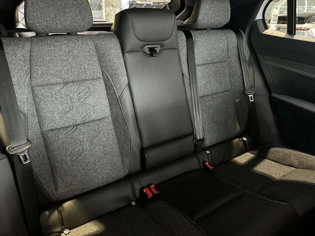 Renault Rafale Exposé-Bild 12