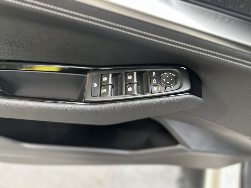 Renault Rafale Exposé-Bild 29