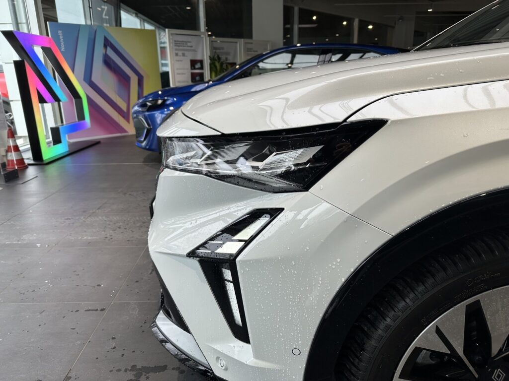 Renault Rafale Exposé-Bild 4