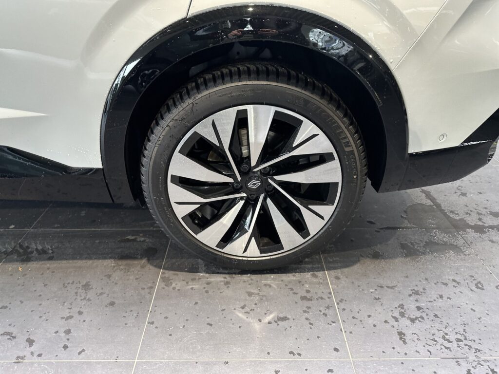 Renault Rafale Exposé-Bild 26