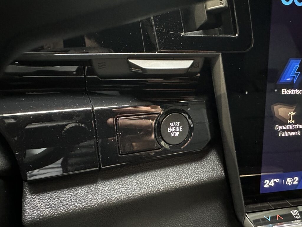 Renault Rafale Exposé-Bild 50