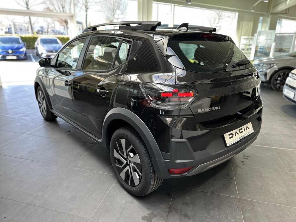 Dacia Sandero Exposé-Bild 25