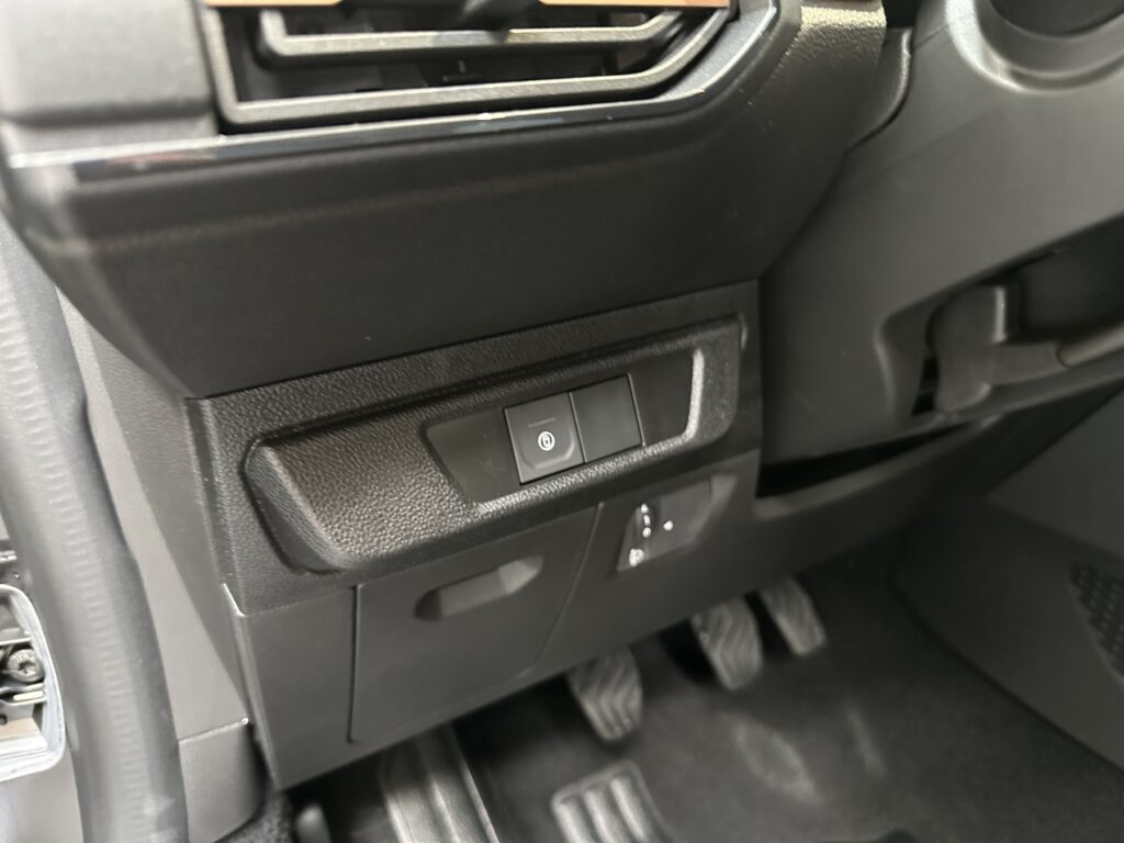 Dacia Sandero Exposé-Bild 32