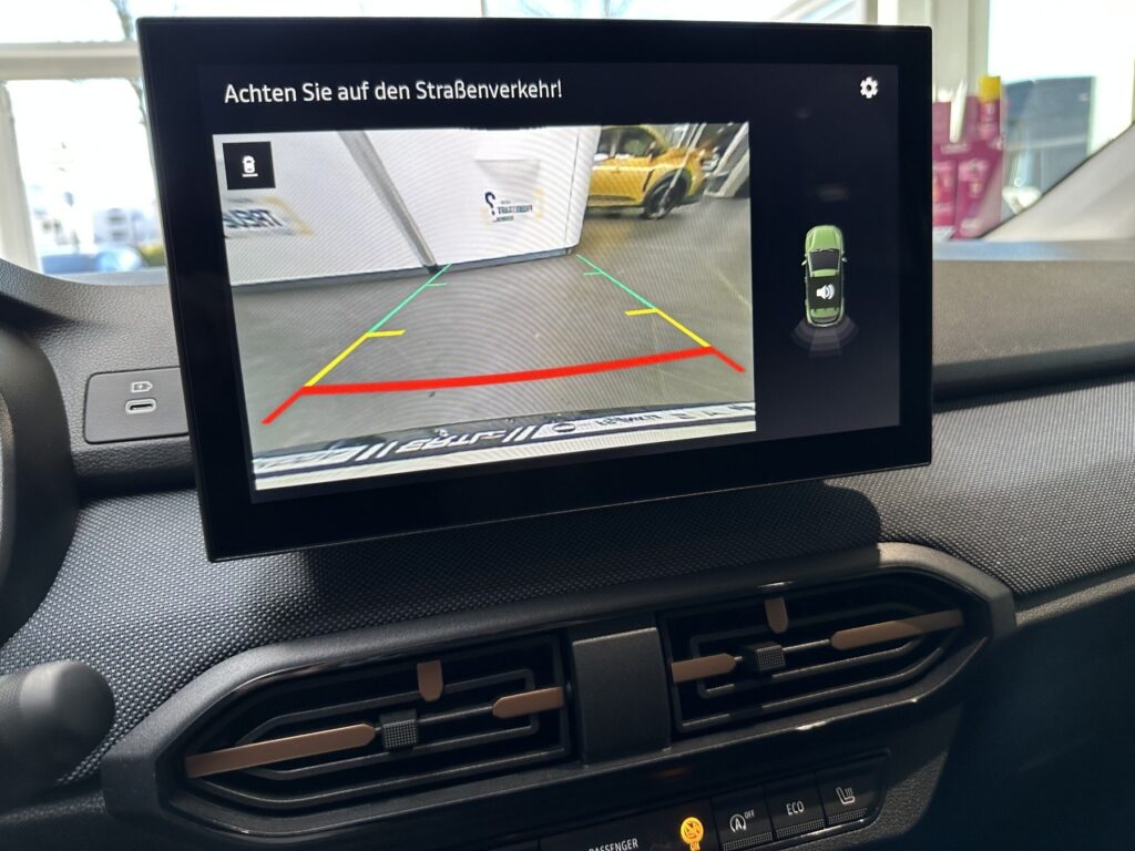 Dacia Sandero Exposé-Bild 40