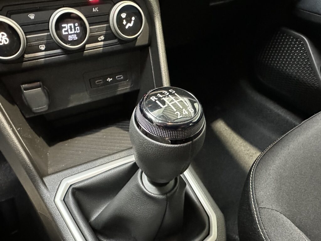 Dacia Sandero Exposé-Bild 43