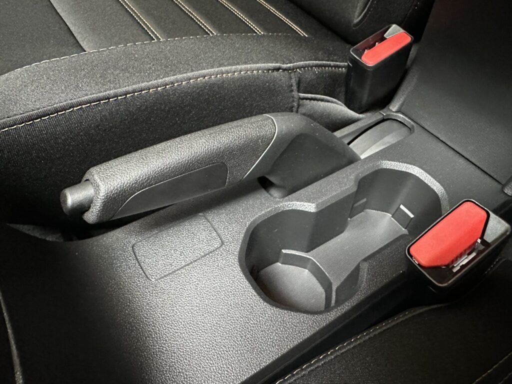 Dacia Sandero Exposé-Bild 44