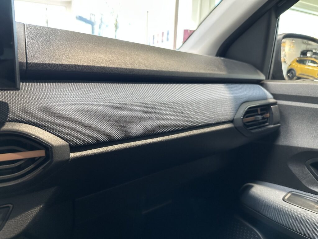 Dacia Sandero Exposé-Bild 47