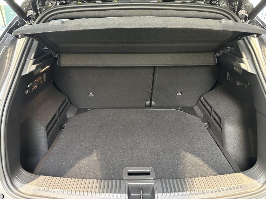 Renault Austral Exposé-Bild 16