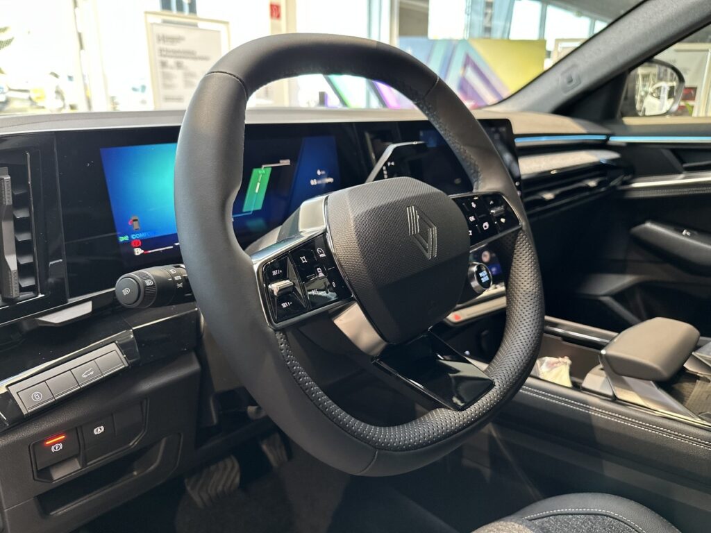 Renault Austral Exposé-Bild 35