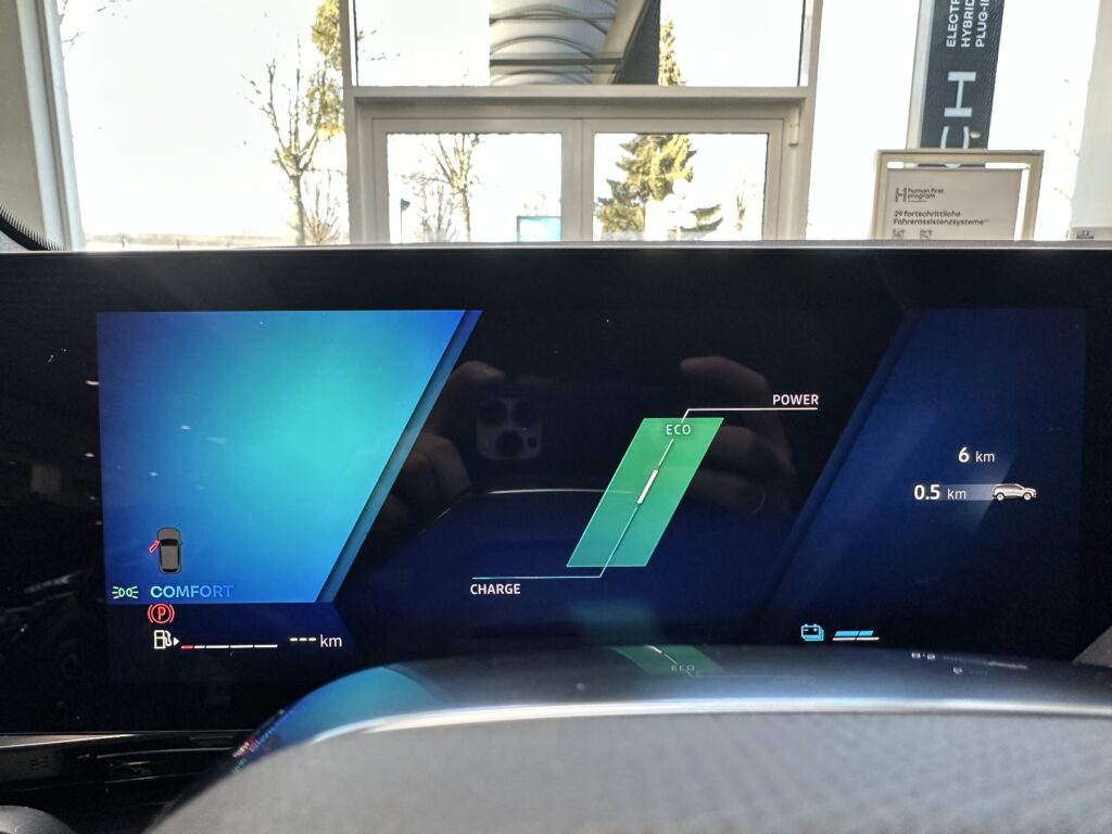 Renault Austral Exposé-Bild 41