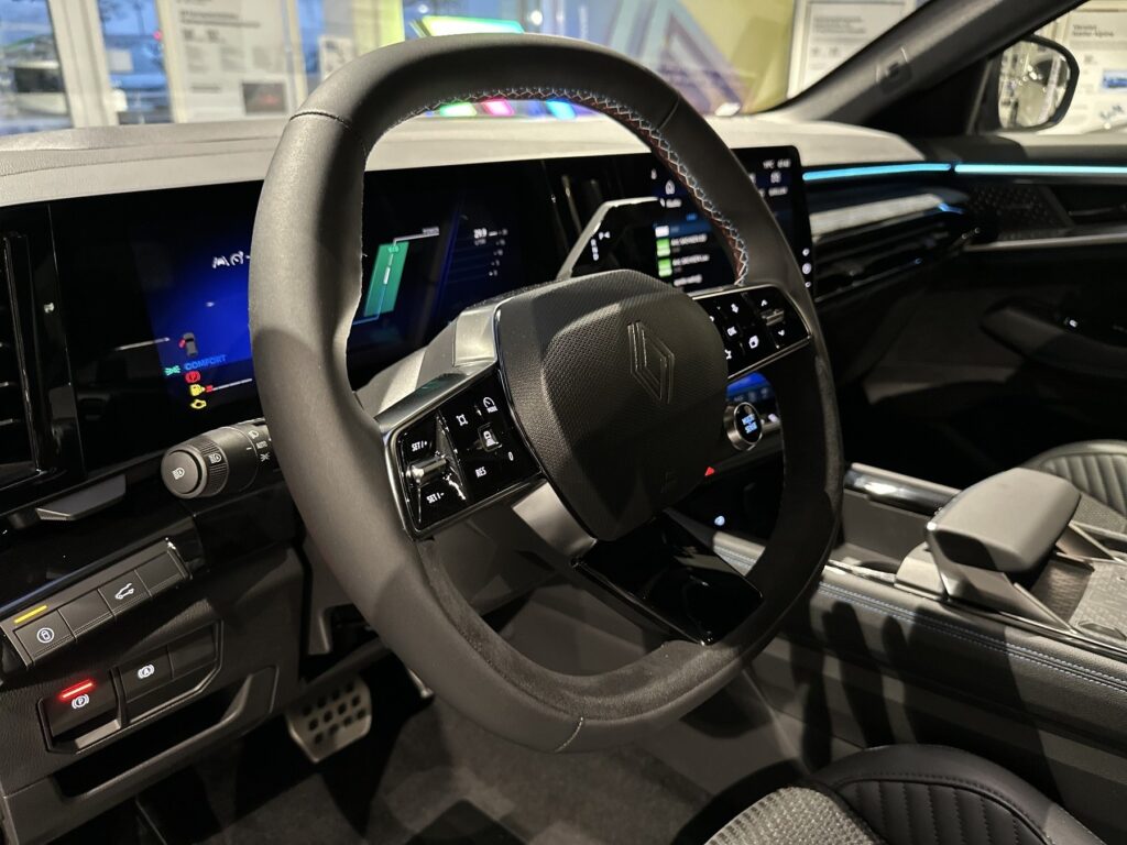 Renault Austral Exposé-Bild 36