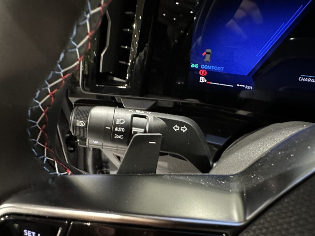 Renault Austral Exposé-Bild 41