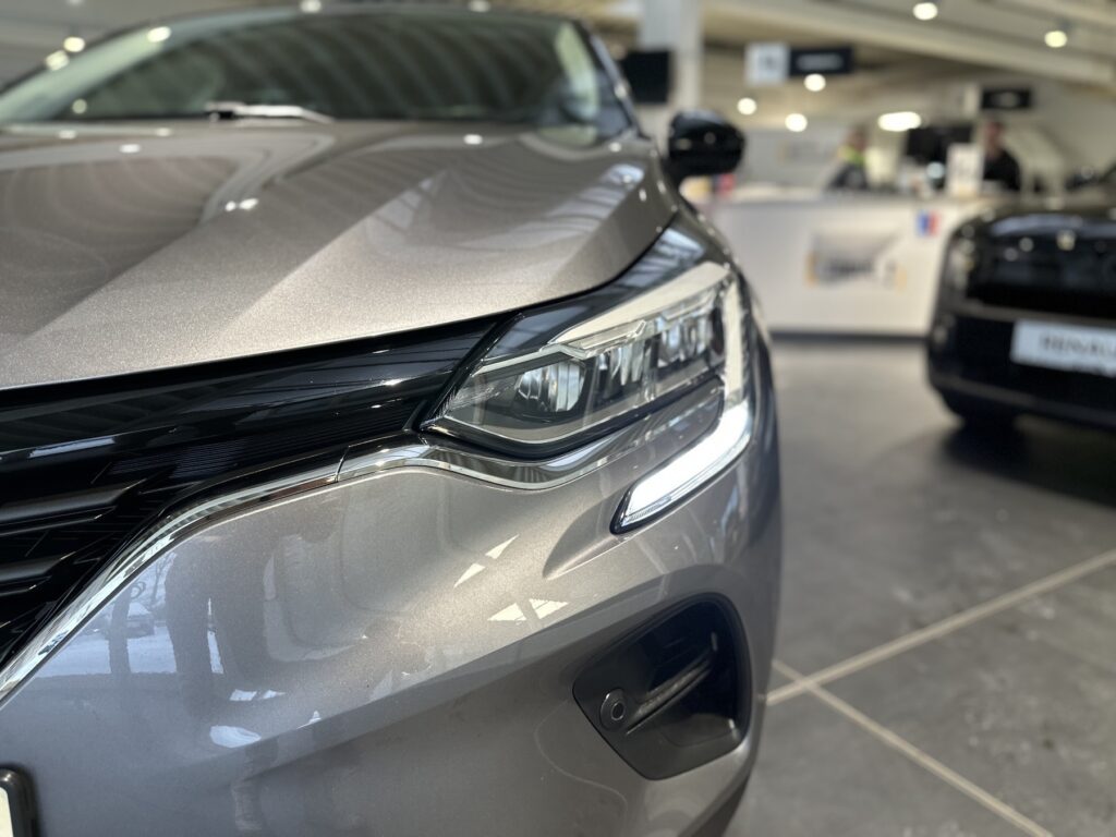 Renault Captur Exposé-Bild 3