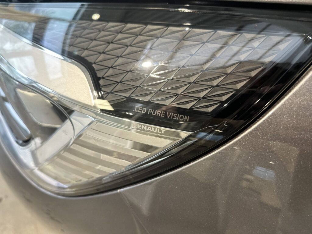 Renault Captur Exposé-Bild 5