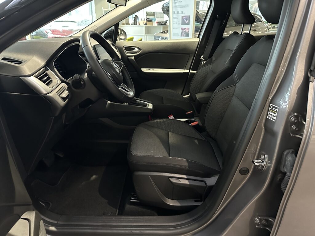 Renault Captur Exposé-Bild 29