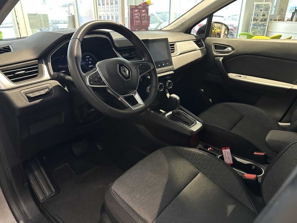 Renault Captur Exposé-Bild 32