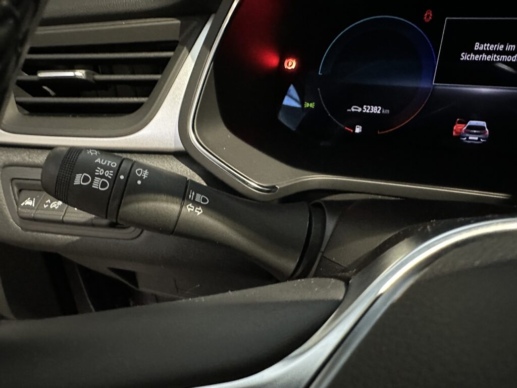 Renault Captur Exposé-Bild 37