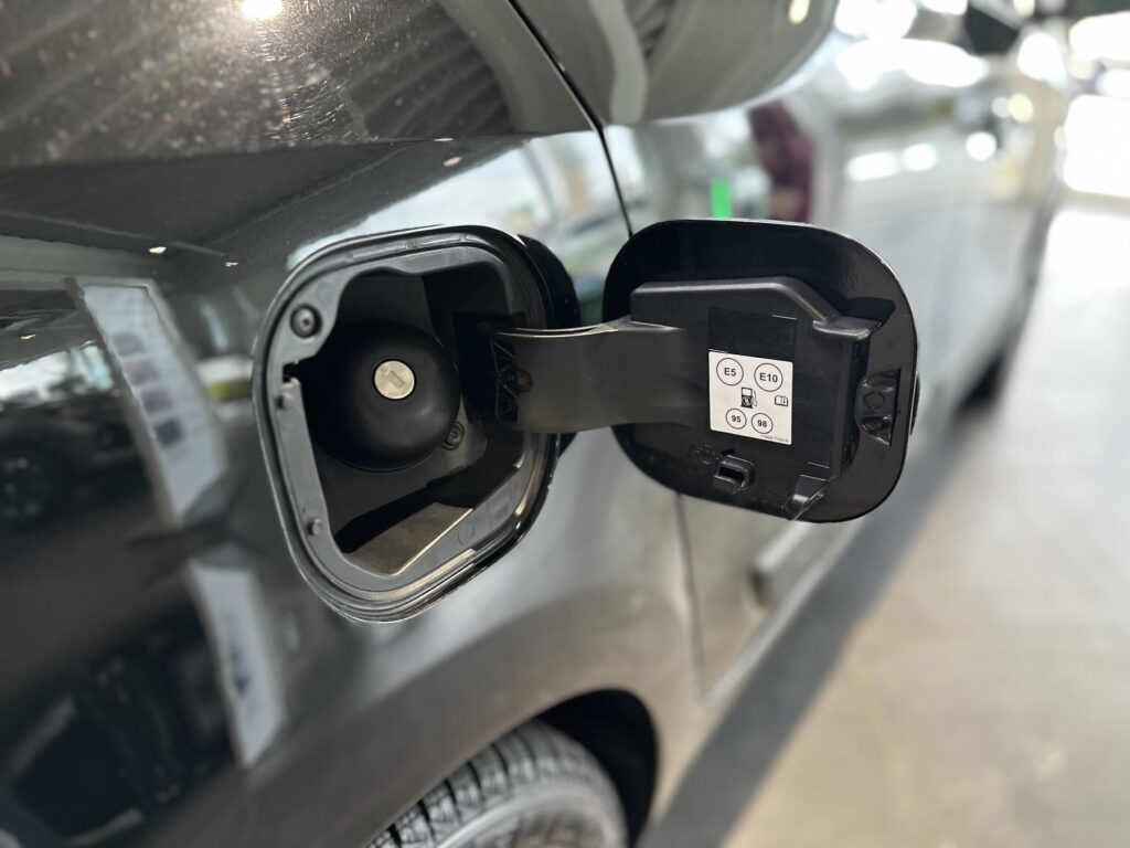 Renault Twingo Exposé-Bild 9