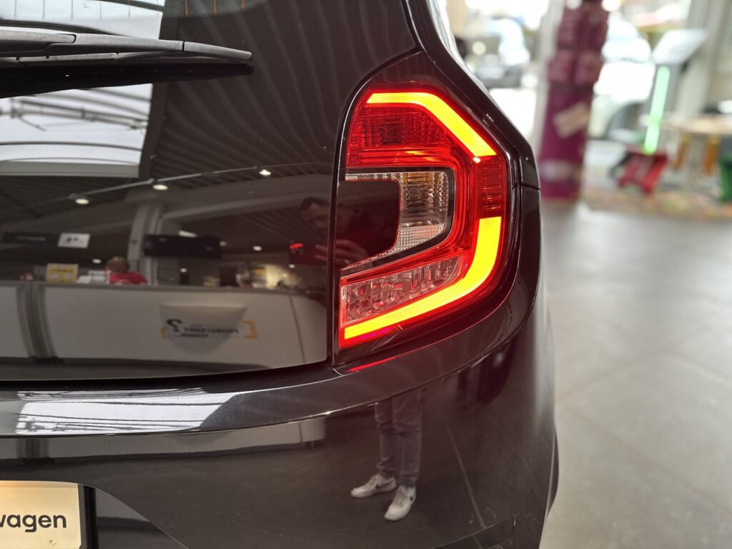 Renault Twingo Exposé-Bild 13