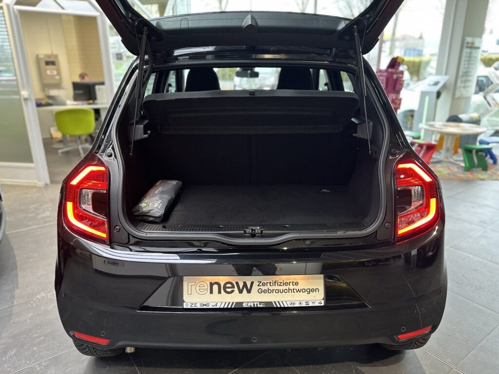 Renault Twingo Exposé-Bild 15