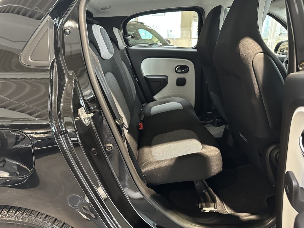 Renault Twingo Exposé-Bild 25