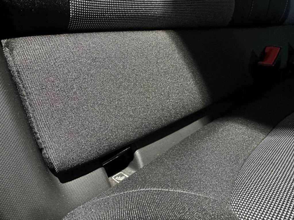 Renault Twingo Exposé-Bild 27