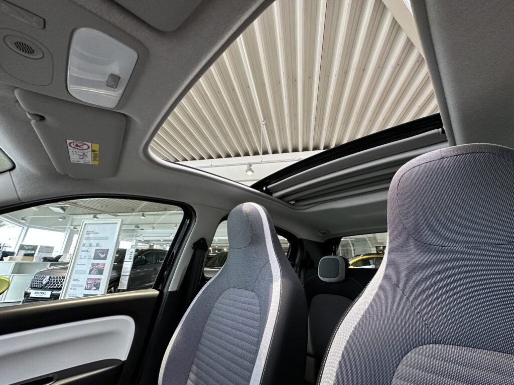 Renault Twingo Exposé-Bild 46