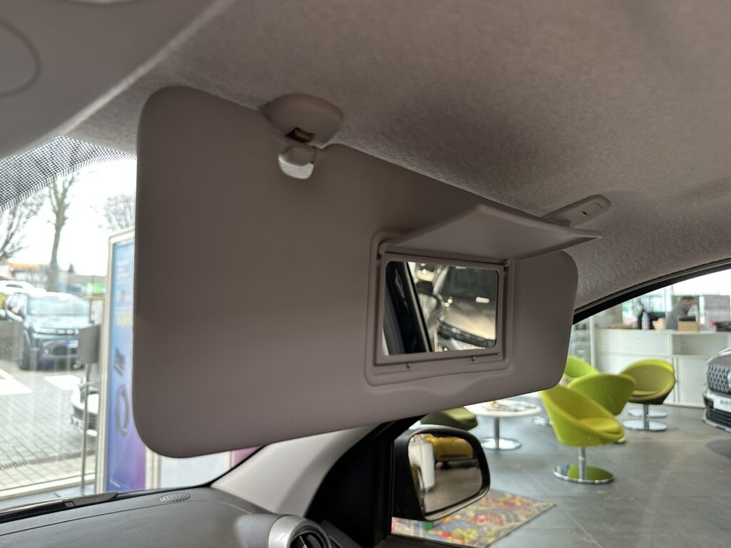 Renault Twingo Exposé-Bild 49